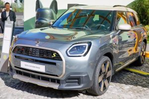 ภาพคันจริง Mini Countryman 2024 308 แรงม้า 426 กม./ชาร์จ WLTP ในงาน มิวนิก ออโต้โชว์ 2023