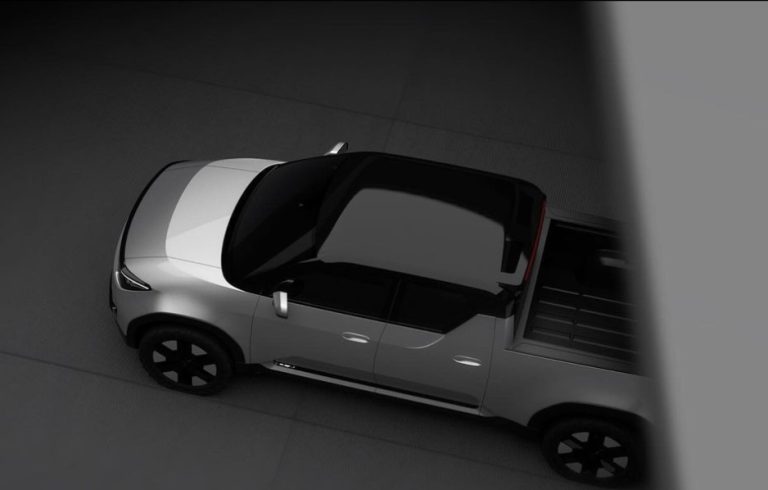 TOYOTA จะเปิดตัวกระบะรุ่นรองจาก HILUX พร้อมปลั๊กอินไฮบริด ภายในปี 2027