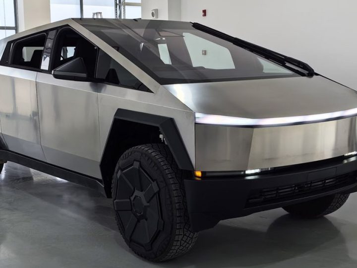 ภาพคันจริงในจีน TESLA Cybertruck เตรียมโชว์ 8 คันใน 8 เมืองของประเทศจีน