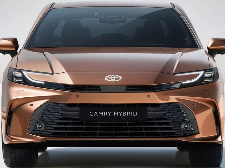 เปิดราคา 1.71 ล้านบาทในโปแลนด์ TOYOTA CAMRY ไฮบริด 2.5L 232 แรงม้า