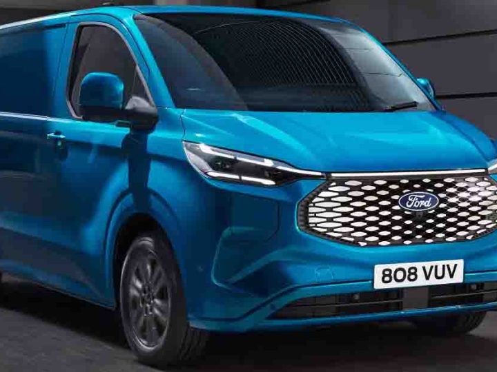 เตรียมขายออสเตรเลียปีนี้ FORD E-Transit Custom รถตู้ไฟฟ้า 380 กม./ชาร์จ WLTP