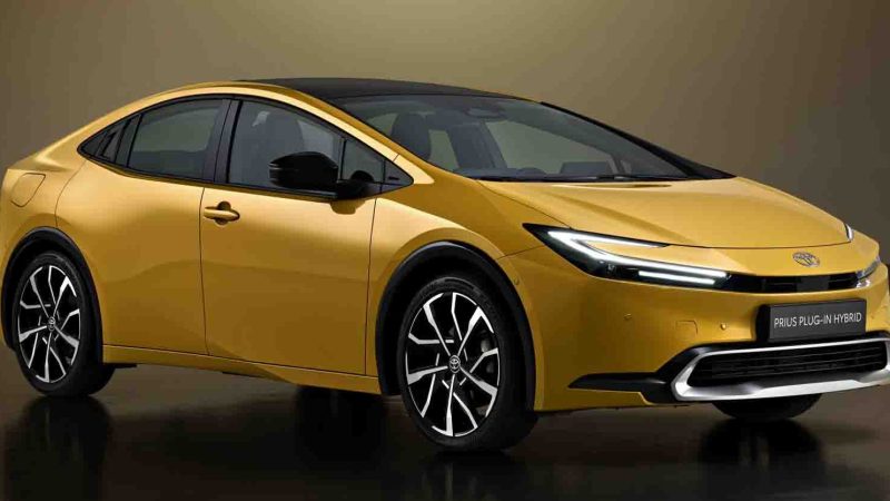 TOYOTA PRIUS PHEV G 2.0L วิ่งไฟฟ้า 83 กม. WLTC ราคา 913,000 บาทในญี่ปุ่น