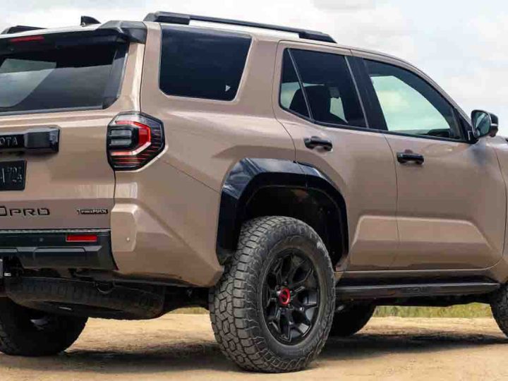 TOYOTA 4RUNNER i-FORCE 2.4 ลิตร 270 แรงม้า และ i-FORCE MAX ไฮบริด 326 แรงม้า ราคา 1.33 – 2.18 ล้านบาท ในสหรัฐฯ