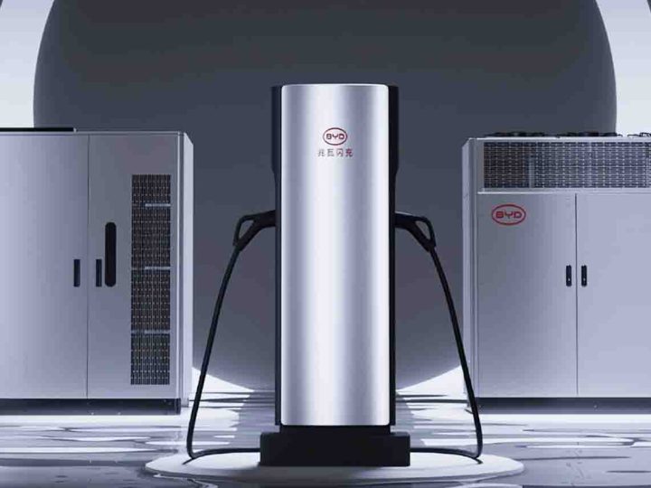 BYD เตรียมเปิดสถานีชาร์จเร็วพิเศษพลังสูง 1,000 kW ใช้งานจริงเดือนหน้า ในจีน
