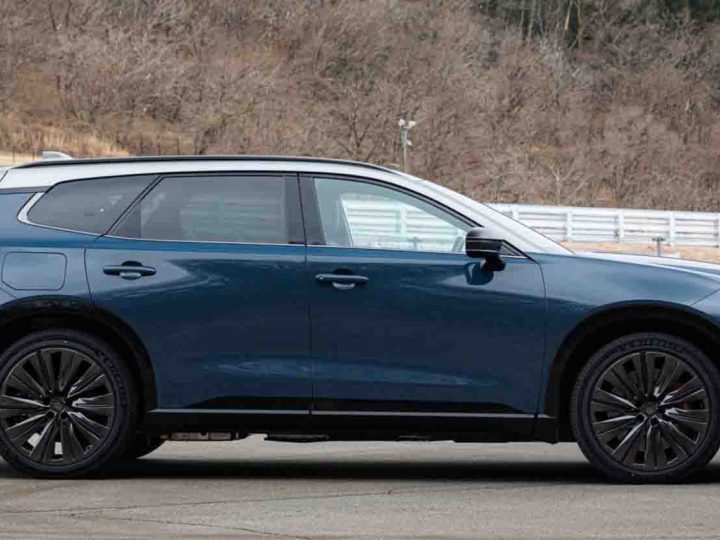 ราคา 1.84 ล้านบาทในญี่ปุ่น TOYOTA CROWN Estate PHEV วิ่งไฟฟ้า 89KM