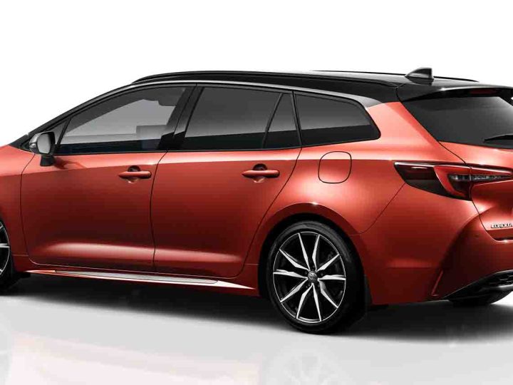 TOYOTA COROLLA Touring Sports MY2025 ในยุโรป เพิ่มสี Metal Oxide