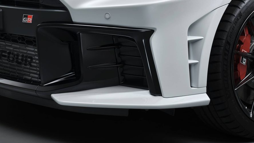 High Performance Package R Z เปิดขาย 1.25 ล้านบาทในญี่ปุ่น TOYOTA GR YARIS RZ “High performance ...