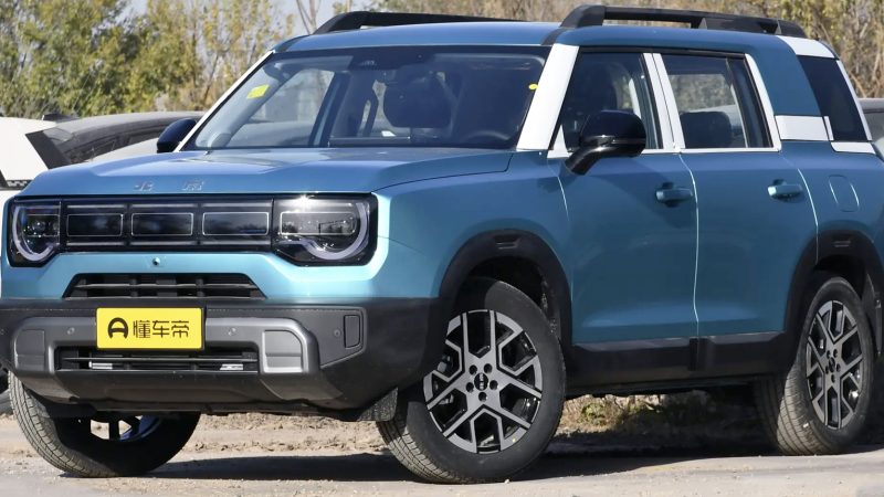 รวมภาพคันจริงในจีน! BAIC BJ30 SUV 1.5T 188 แรงม้า ราคา 400,000 – 561,000 บาท
