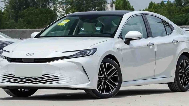 เดือนเดียวขาย 18,983 คันในจีน TOYOTA Camry ราคา 778,000 บาทหลังหักส่วนลด รุ่นติดตั้ง TSS 3.0 PRO ใหม่ ระบบขับขี่อัจฉริยะ 2.5L HYBRID