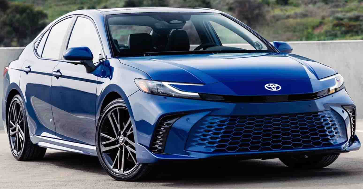 ราคาเริ่ม 921,000- 1,119,000 บาท ในสหรัฐฯ TOYOTA CAMRY HEV 2WD/AWD