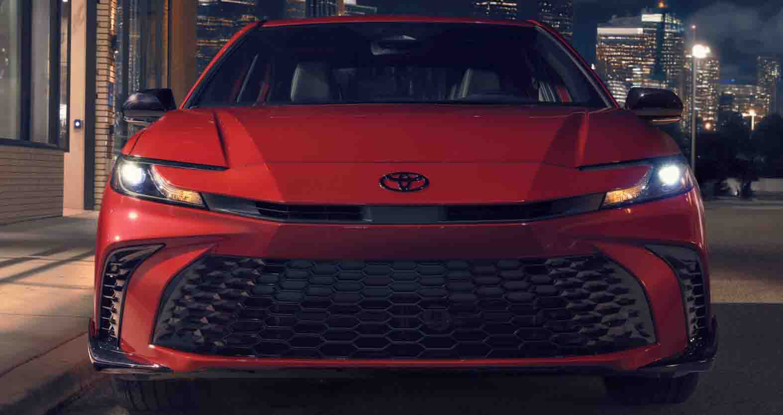 TOYOTA เปิดตัว CAMRY Nightshade Edition ในสหรัฐฯ เสริมความสปอร์ตดุดัน ด้วยชุดสีดำเงา