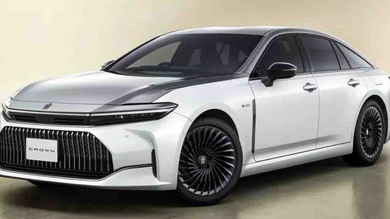 เปิดราคา 1.72 ล้านบาทในญี่ปุ่น TOYOTA Crown Sedan รุ่นพิเศษฉลอง 70 ปี HYBRID , FCEV