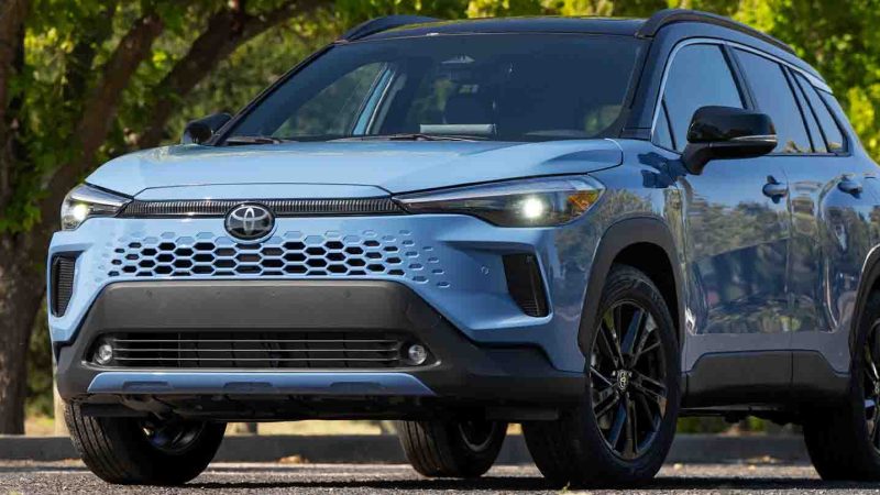 เปิดราคา 930,000 บาทในสหรัฐฯ TOYOTA Corolla CROSS 2026 ใหม่ 2.0 HYBRID AWD