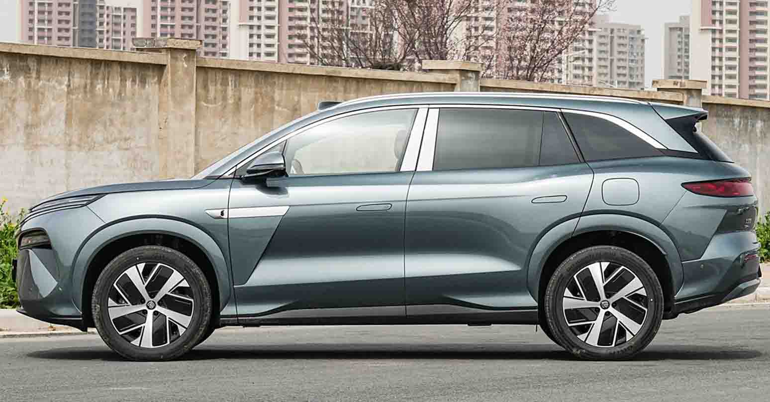 BYD TANG L EV ตัวเริ่มชาร์จ 1000kW 670 กม./ชาร์จ CLTC เปิดขายจีน 1,043,000 บาท
