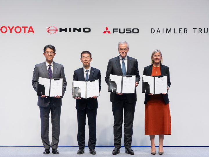 Daimler Truck และ Toyota Motor บรรลุข้อตกลงรวมกิจการ Mitsubishi Fuso และ Hino