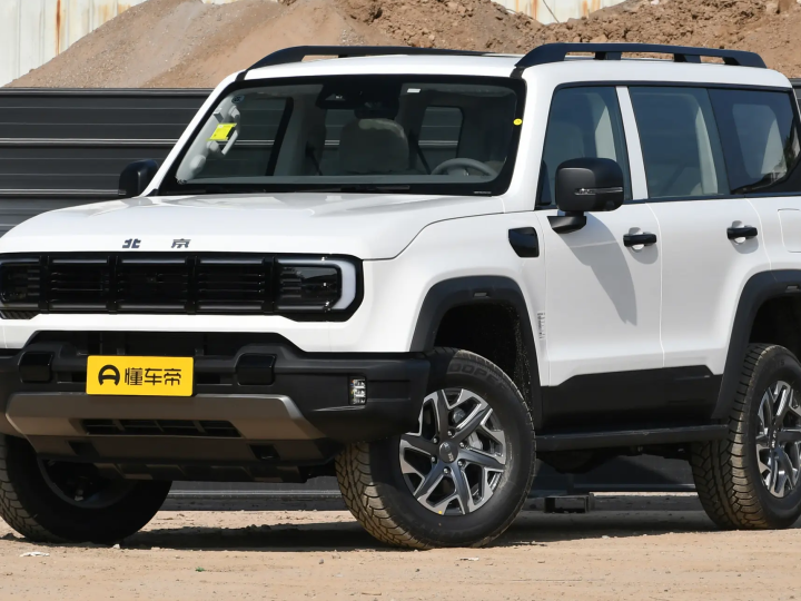 รวมภาพคันจริงในจีน! Beijing BJ40 2.0T 241 แรงม้า ราคา 568,000 บาท คู่แข่ง TANK 300