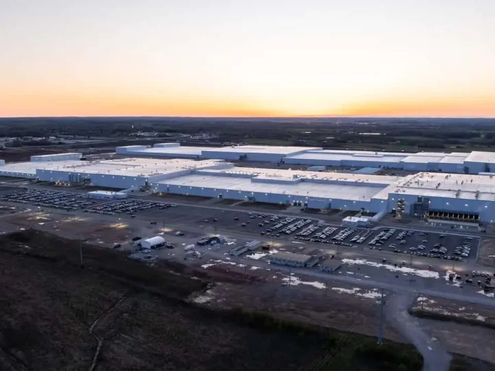 FORD เปิดโรงงานผลิตแบตเตอรี่ EV ในสหรัฐฯ ลงทุนกว่า 189,000 ล้านบาท