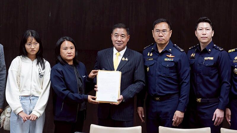 คปภ. ชี้ชัด เหตุยิง BM-21 จากฝั่งกัมพูชาใส่ปั๊มน้ำมันในไทย “ไม่ใช่ภัยสงคราม”