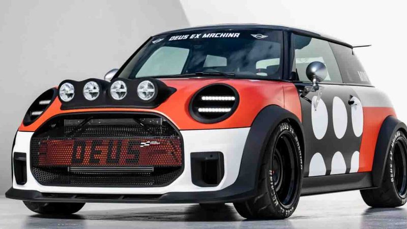 Mini JCW x Deus Ex Machina – เมื่อสนามแข่งปะทะชายหาดในสไตล์สุดขีด