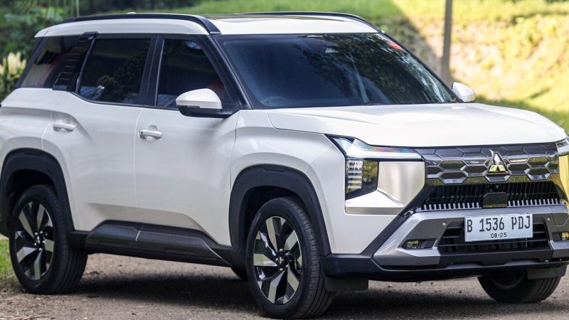 ภาพคันจริงในอินโดฯ! ราคาเริ่ม 696,000 บาท MITSUBISHI Destinator 1.5 เทอร์โบ 163 แรงม้า 7 ที่นั่ง