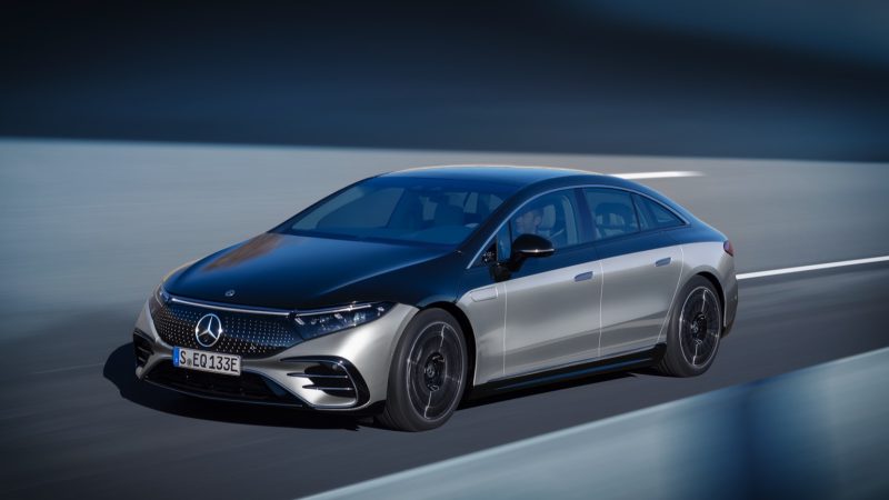 Mercedes-Benz เตรียมเลิกใช้ชื่อ “EQ” หันมาใช้ “Electric” แทน ชี้ชัดถึงการปรับกลยุทธ์ EV ระดับโลก