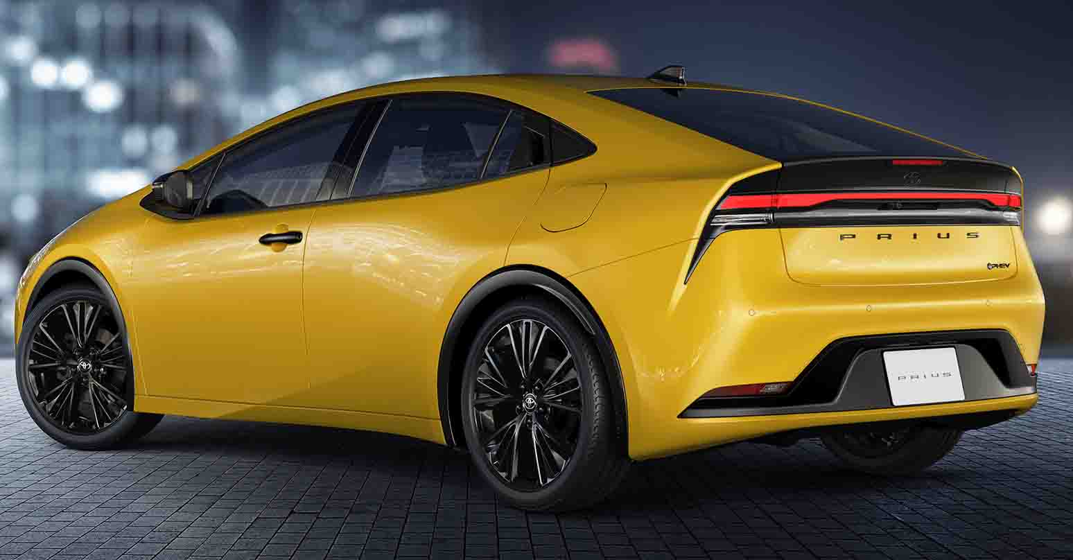 วิ่งไฟฟ้า 83 กม. ในญี่ปุ่น TOYOTA PRIUS PHEV G Night Shade 26 กม./ลิตร WLTC ราคา 811,000 บาท