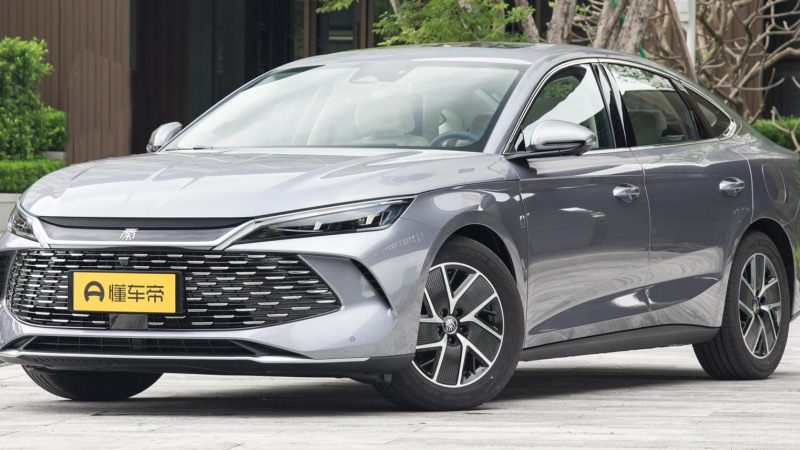 รวมภาพคันจริง! BYD Qin L DM-i 2026 ในจีน ราคา 427,000 – 473,000 บาท ประหยัด 35.8 กม./ลิตร เมื่อไฟหมด