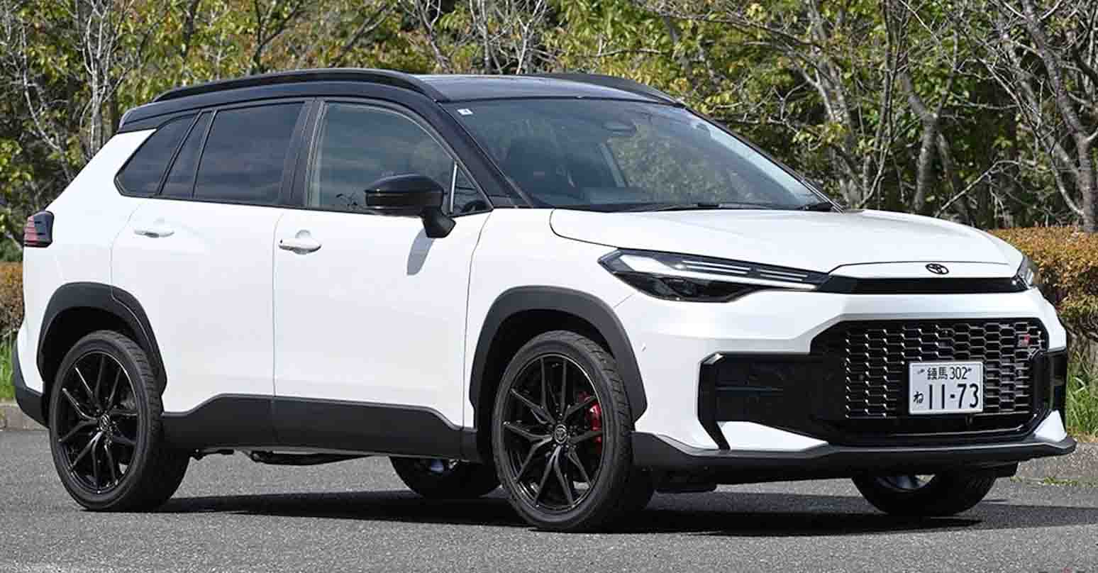 รวมภาพคันจริง! ราคาญี่ปุ่น 828,000 บาท TOYOTA COROLLA CROSS GR SPORT 2025 2.0 ไฮบริด 195 แรงม้า E-FOUR