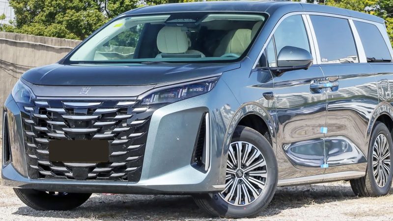 รวมภาพคันจริงในจีน! BYD XIA PHEV วิ่งไฟฟ้า 100 – 218 กม. ราคา 885,000 – 1,168,000 บาท