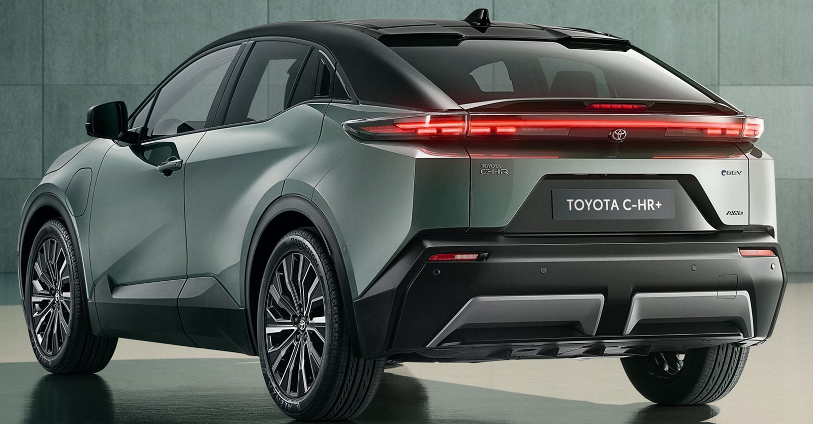 NEW TOYOTA C-HR+ ไฟฟ้าใหม่ เผยราคายุโรป 1.44 – 1.77 ล้านบาท 608 กม./ชาร์จ WLTP