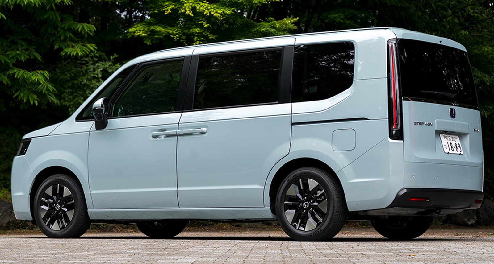 รวมภาพคันจริง HONDA STEP WGN e:HEV ในญี่ปุ่น ราคาเริ่ม 795,000 บาท