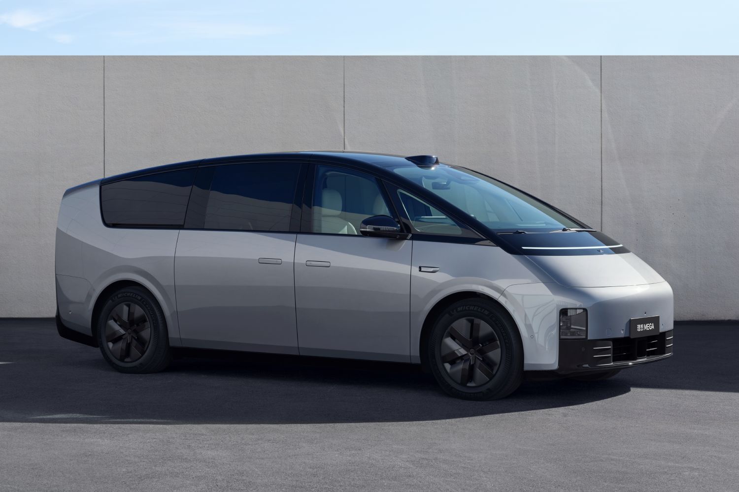 ไฟไหม้คันเดียว เรียกตรวจหมื่นคัน Li Auto เรียกคืน MEGA หลังไฟไหม้เอง แม้โอกาศเกิด 0.01%