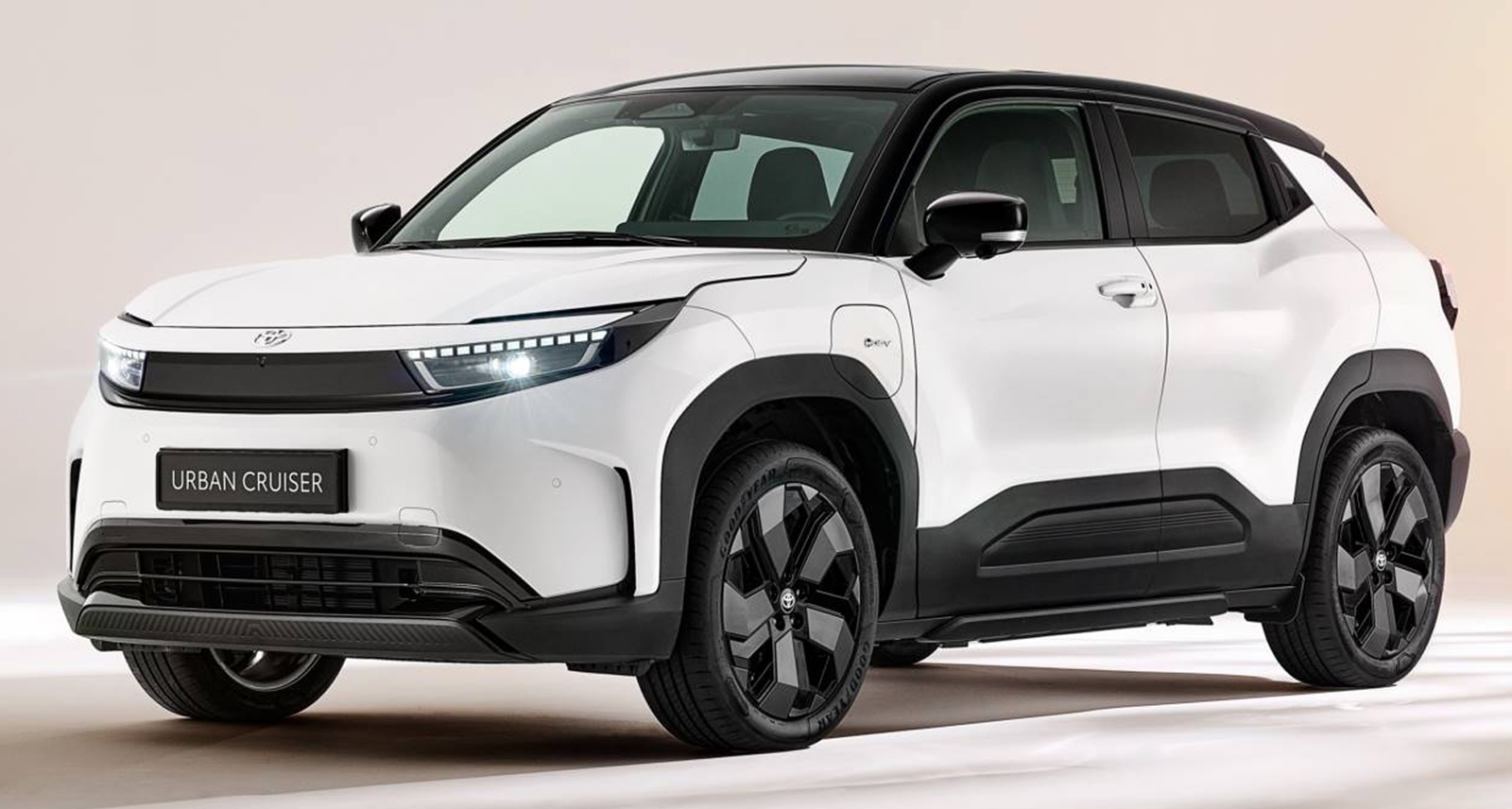 TOYOTA Urban Cruiser EV 164 PS 426 กม./ชาร์จ ขายอินโดฯ ราคา 1.42 ล้านบาท