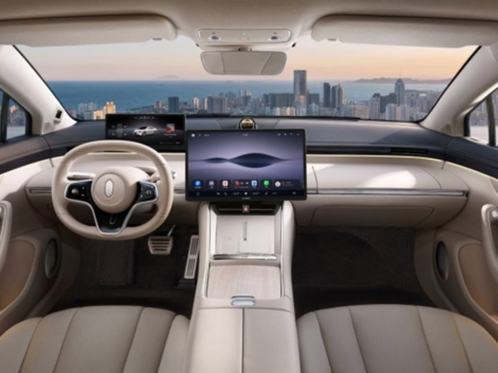 รองประธาน GEELY : กล่าวว่า ยานยนต์จีนกำลังเผชิญปัญหา การเลียนแบบกระแสอย่างไม่ลืมหูลืมตา