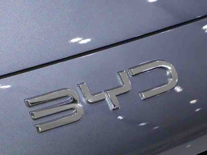 หวังชวนฝูเปิดใจ! ทำไม BYD ยอดขายตก… และ เตรียมเปิดตัวเทคโนโลยีใหม่ที่จะเขย่าโลก ในอนาคต