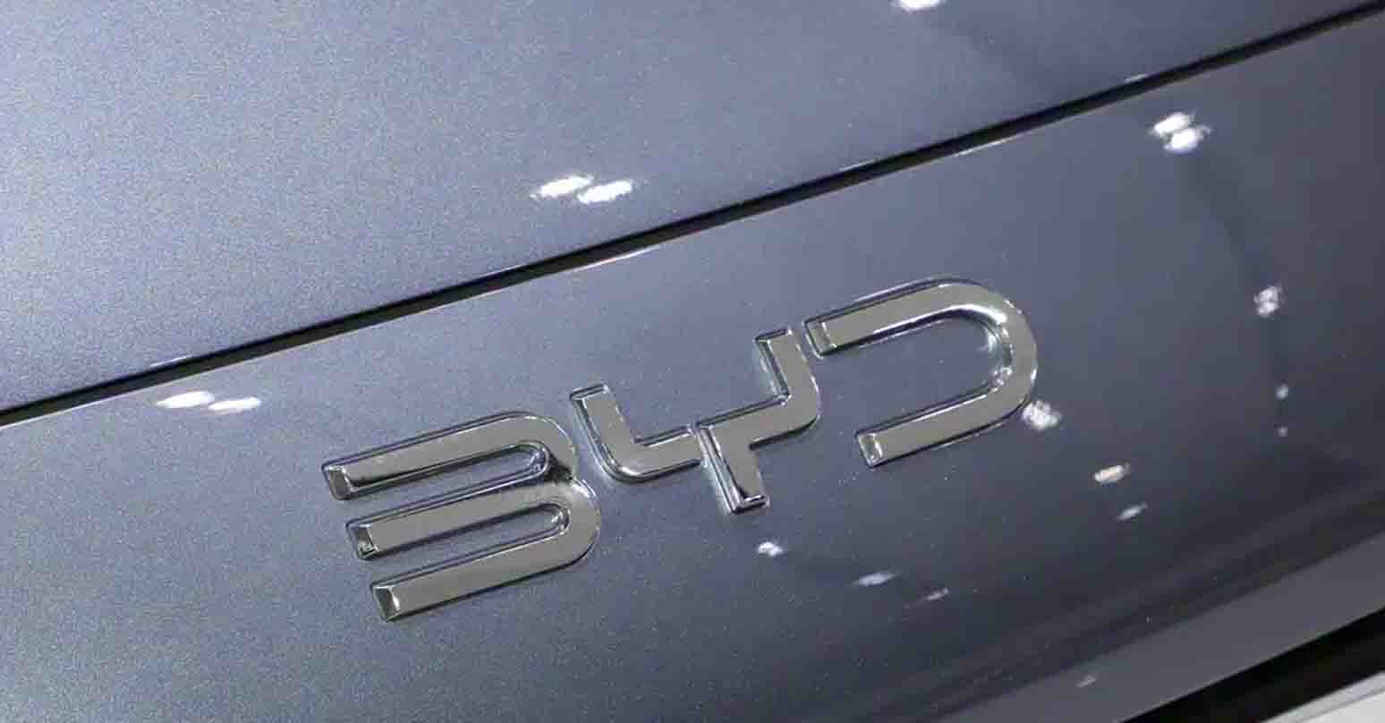 หวังชวนฝูเปิดใจ! ทำไม BYD ยอดขายตก… และเทคโนโลยีใหม่ที่กำลังจะเขย่าโลก