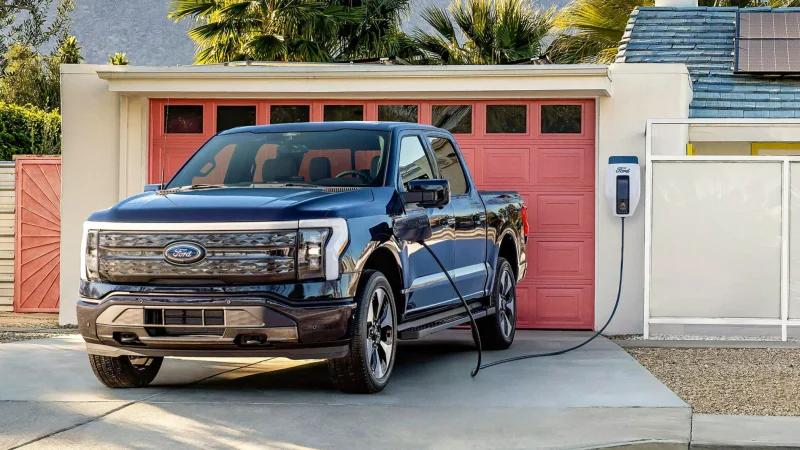 ขาดทุน EV กว่า 6.2 แสนล้านบาท Ford ยอมเจ็บครั้งประวัติศาสตร์ หยุเผลิต EV ขนาดใหญ่  ยอมรับโครงการไปไม่รอด