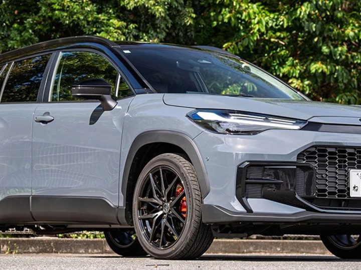 รวมภาพคันจริง! ราคา 784,000 บาท ในญี่ปุ่น TOYOTA COROLLA CROSS GR SPORT 2025 2.0 ไฮบริด 195 แรงม้า E-FOUR