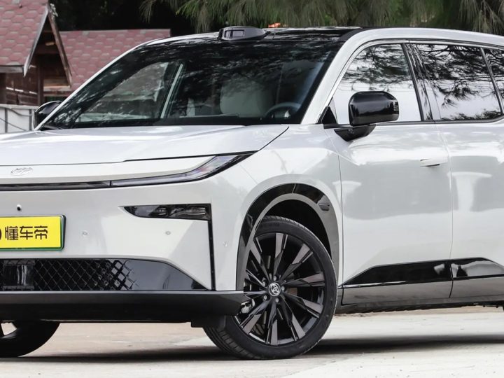 รวมภาพคันจริงในจีน! GAC TOYOTA Platinum 3X 520 – 620 กม./ชาร์จ ราคา 494,000 –  719,000 บาท