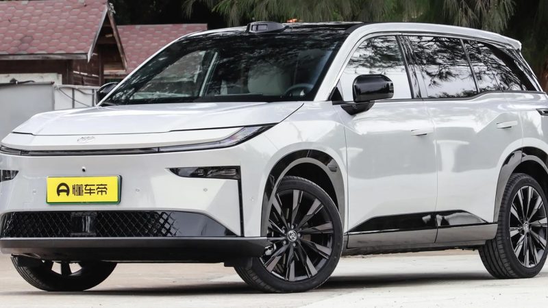 ลดราคาเหลือ! 390,000 บาทในจีน GAC TOYOTA Platinum 3X 520 – 620 กม./ชาร์จ CLTC