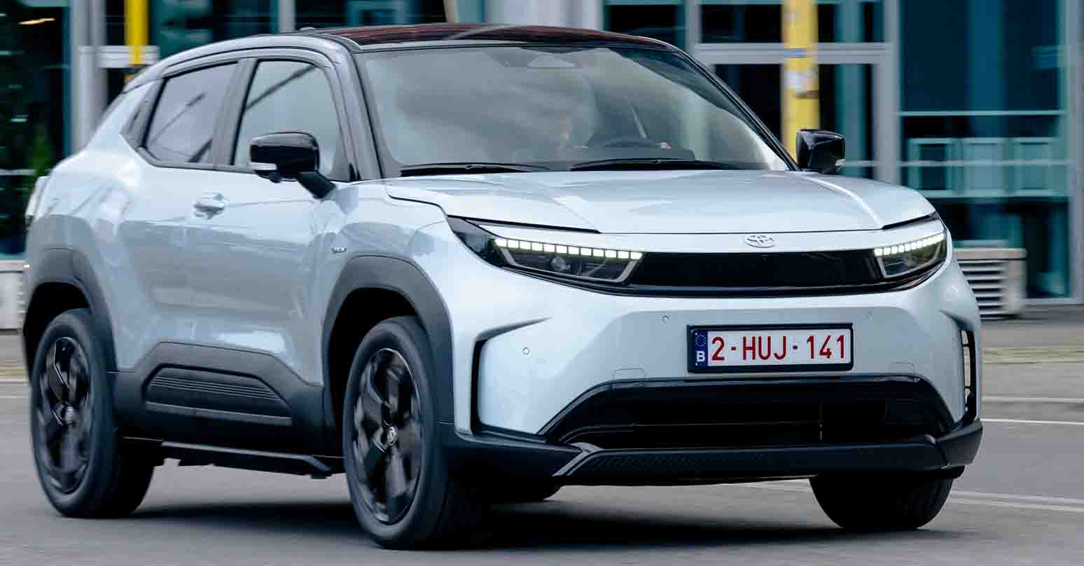 รวมภาพคันจริง! Toyota Urban Cruiser ใหม่ รถไฟฟ้า B-SUV “ตัวจริง” แบต 49/61 kWh เลือก FWD/AWD วิ่งไกลสุด 426 กม. (WLTP)