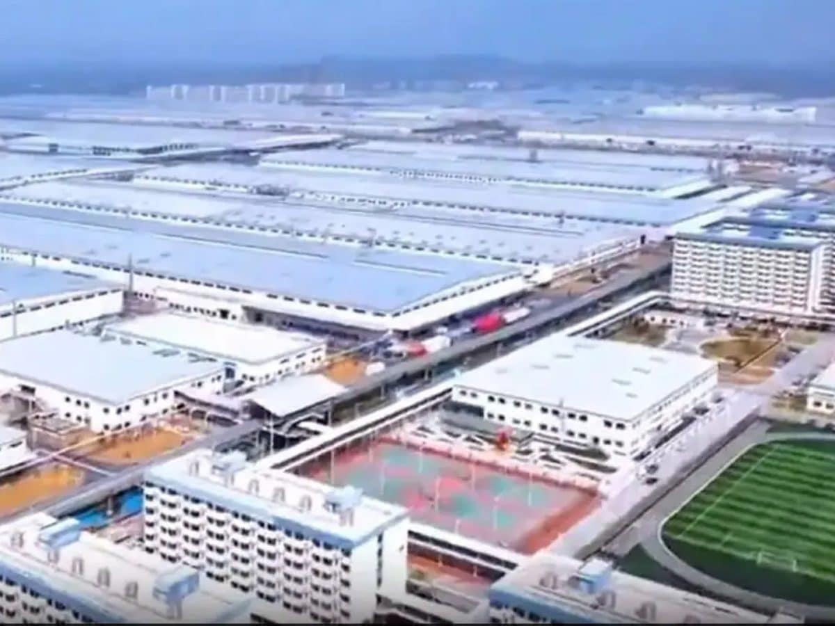โรงงานผลิตรถยนต์ไฟฟ้าที่ใหญ่ที่สุดของ BYD คือที่ไหน? เจาะลึก “BYD Zhengzhou NEV City” เมืองอุตสาหกรรมยานยนต์พลังงานใหม่ขนาด 30 ตารางกิโลเมตร