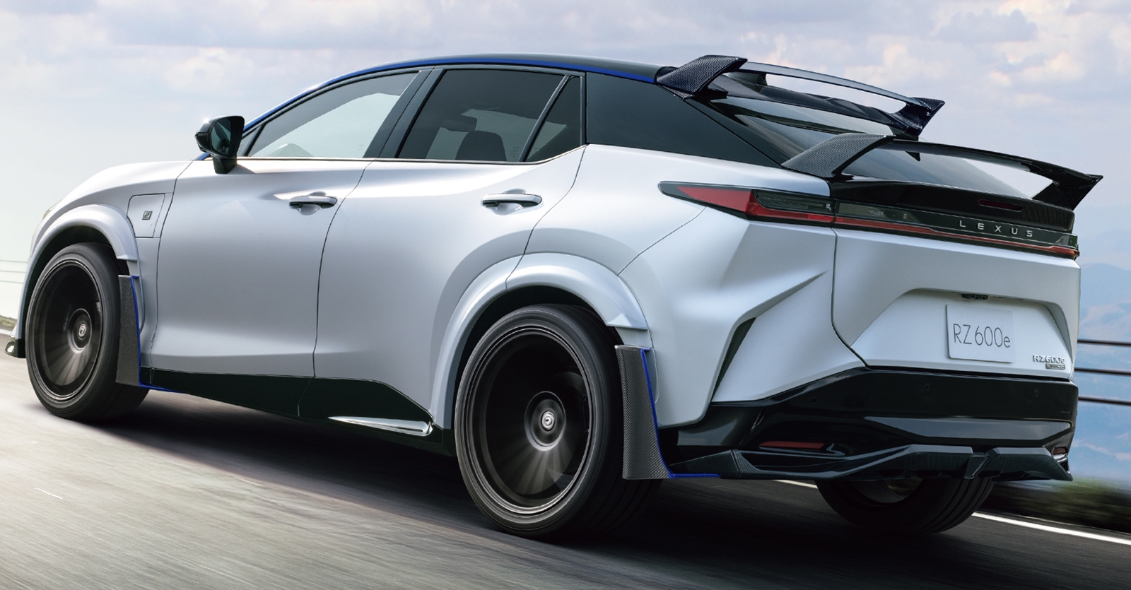 เปิดตัว Lexus RZ 600e “F SPORT Performance” รุ่นพิเศษ EV ในญี่ปุ่น ราคา 2.42 ล้านบาท