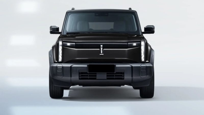 ลดราคากว่า 250,000 บาท  JAECOO 6 EV : 799,000 – 999,000 บาท 2WD/4WD 2026