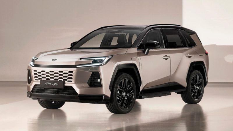 ยังไม่จบปี TOYOTA ขายทะลุ 10.3 ล้านคันในปี 2025 โต 4.8% ทางเลือกหลากหลายเห็นผล