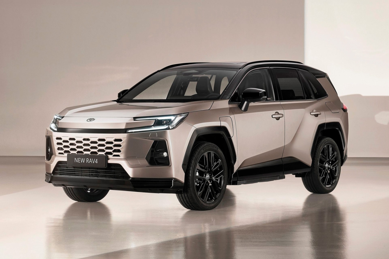 ยังไม่จบปี TOYOTA ขายทะลุ 10.3 ล้านคันในปี 2025 โต 4.8% ทางเลือกหลากหลายเห็นผล