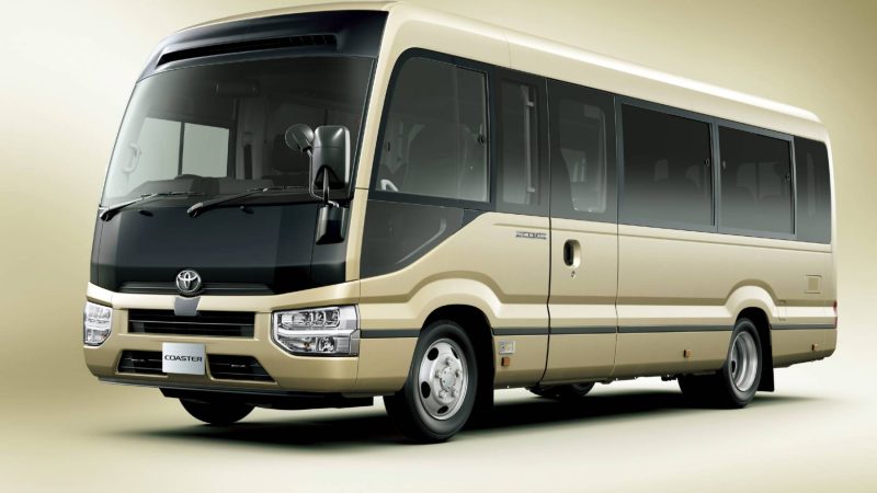 เปิดตัว TOYOTA COASTER รถตู้ 21 ที่นั่ง ราคา 2.18 ล้านบาทในญี่ปุ่นพร้อมดีเซล 3GD-FTV ใหม่