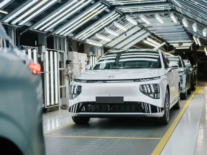 XPENG เร่งสายผลิตพวงมาลัยขวาปี 2026 ในมาเลเซีย อนาคตเตรียมผลิต EREV