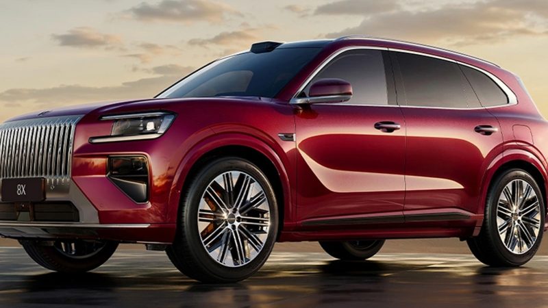 เปิดภาพจริง ZEEKR 8X สีแดงไวน์ “Powerful Elegance” SUV เรือธง Super Electric Hybrid ยาว 5.1 เมตร