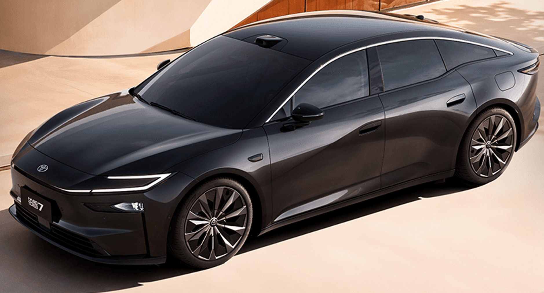 TOYOTA เปิดตัว bZ7 EV ซีดาน D-SEGMENT ในจีน ราคา 718,000 – 961,000 บาท 600 – 710 กม./ชาร์จ CLTC